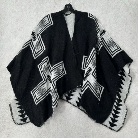 Old Navy Aztec Poncho One Size Open Front Shawl Sweater Cape Black‎ White - Picture 1 of 6